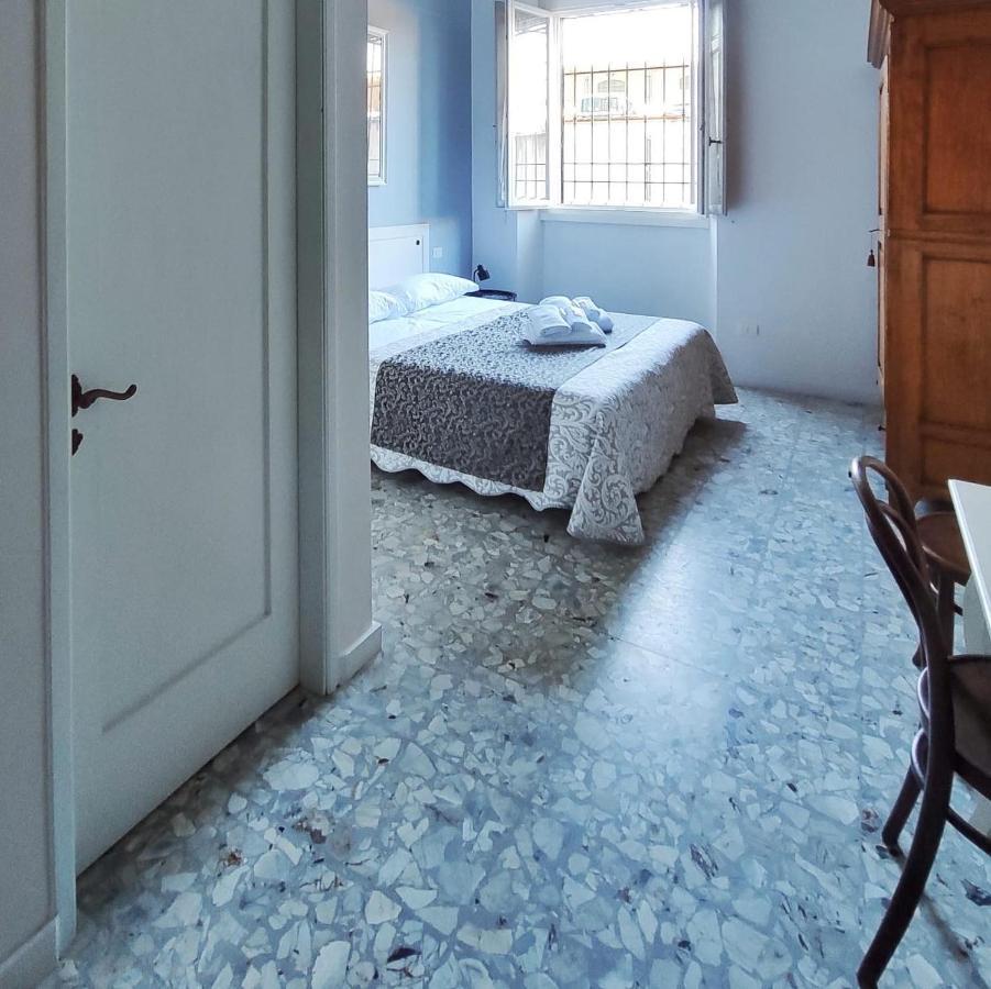 In The Center Of Florence Hotell Exteriör bild