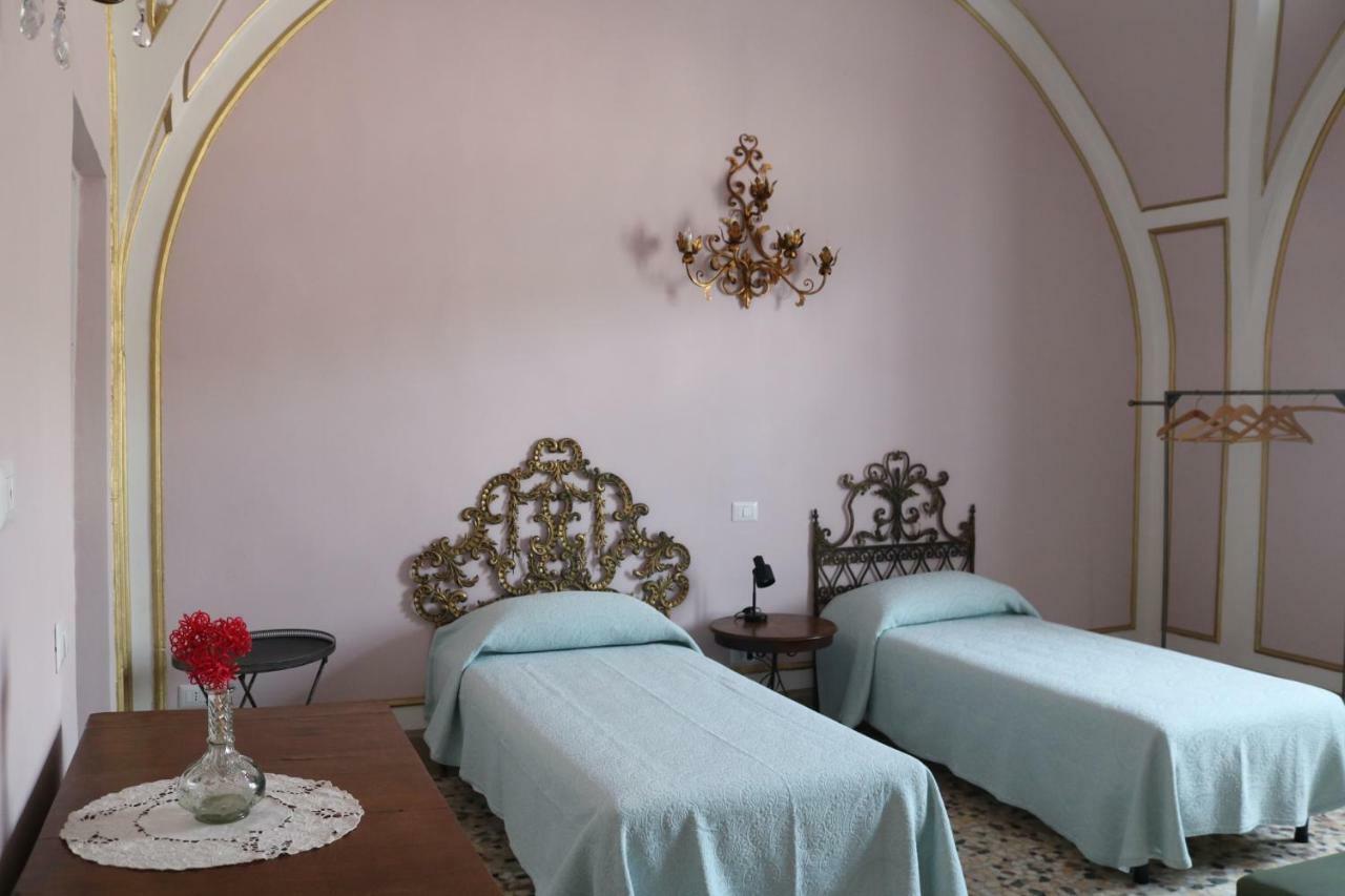 In The Center Of Florence Hotell Exteriör bild